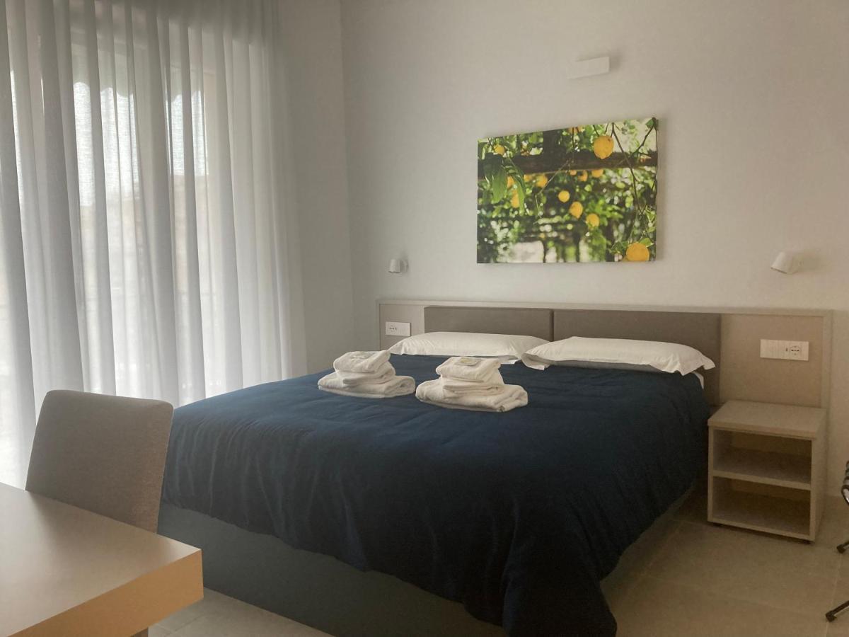 Divina Holiday - Rooms Maiori Exterior foto