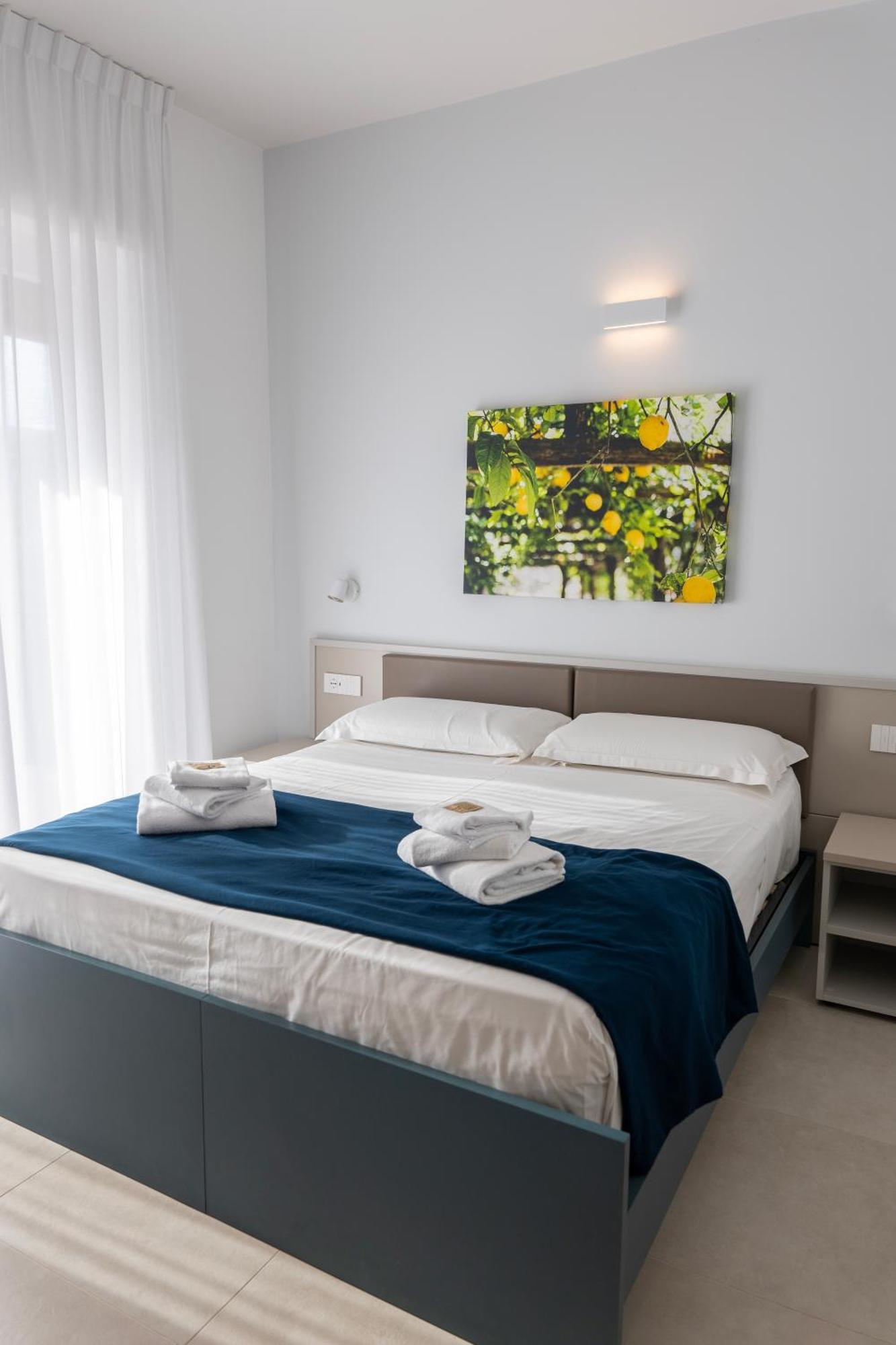 Divina Holiday - Rooms Maiori Exterior foto
