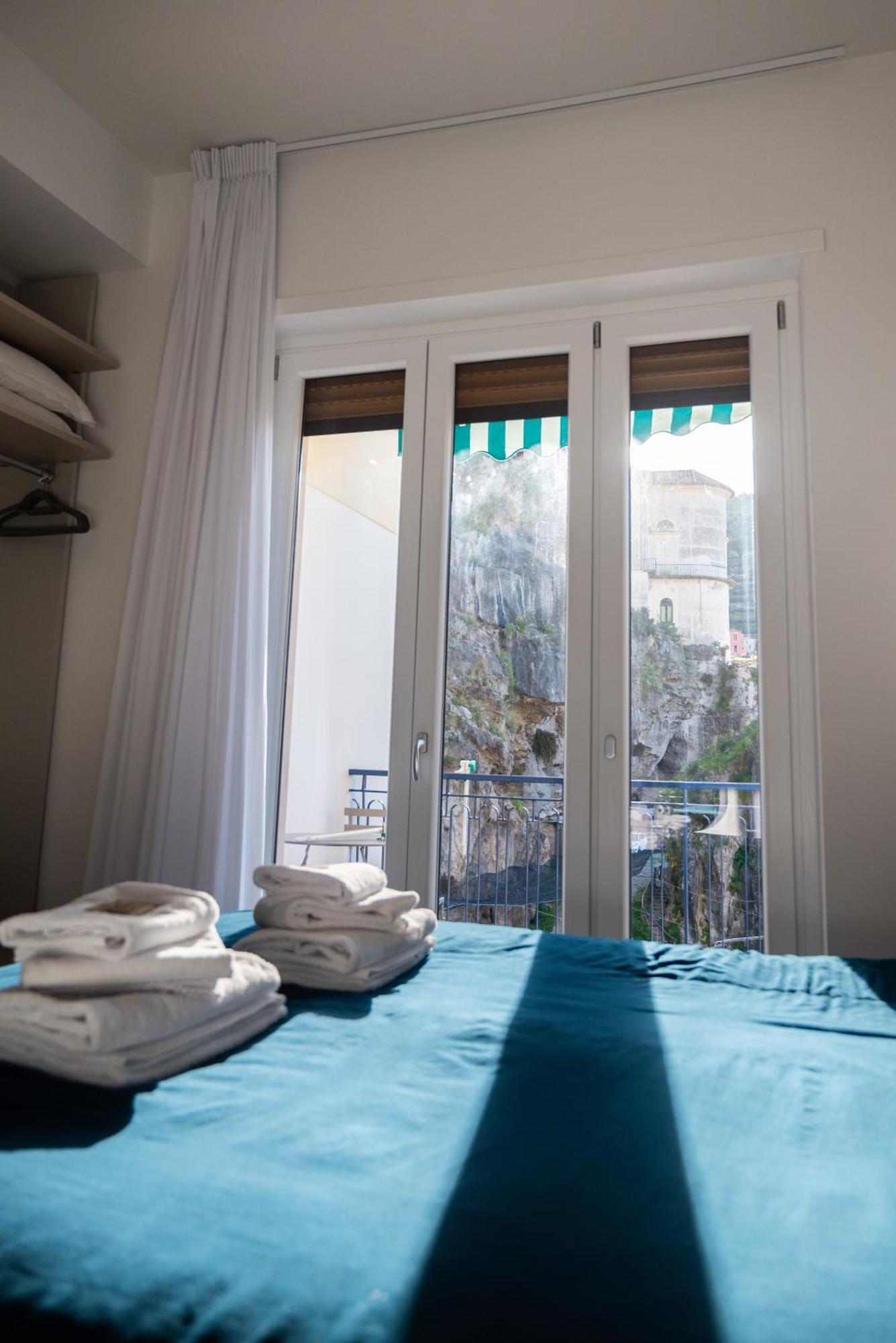 Divina Holiday - Rooms Maiori Exterior foto