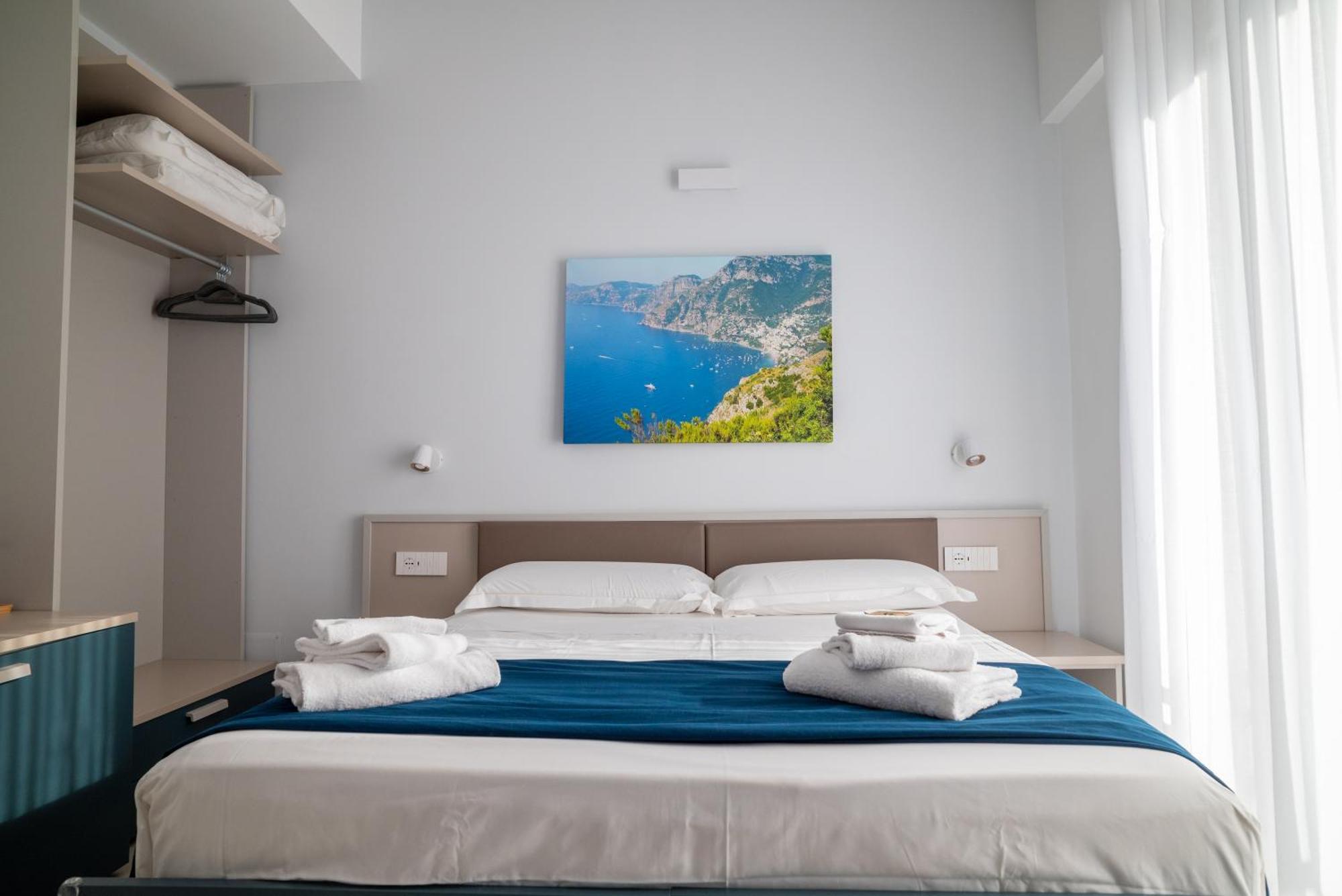 Divina Holiday - Rooms Maiori Exterior foto